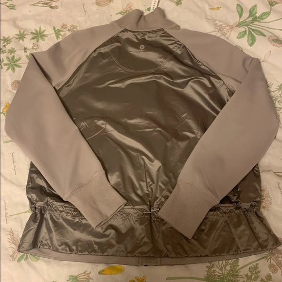 NWT Lululemon Swept Along Jacket - Picture 2 of 5